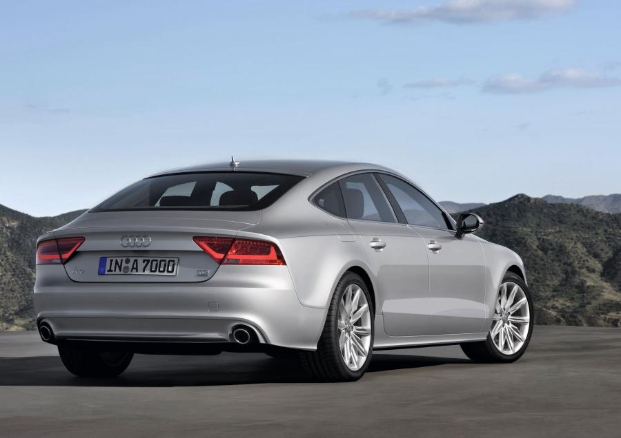  Audi A7 Sportback 3.0 TDI Quattro 2010 года  (фото 21 из 45)